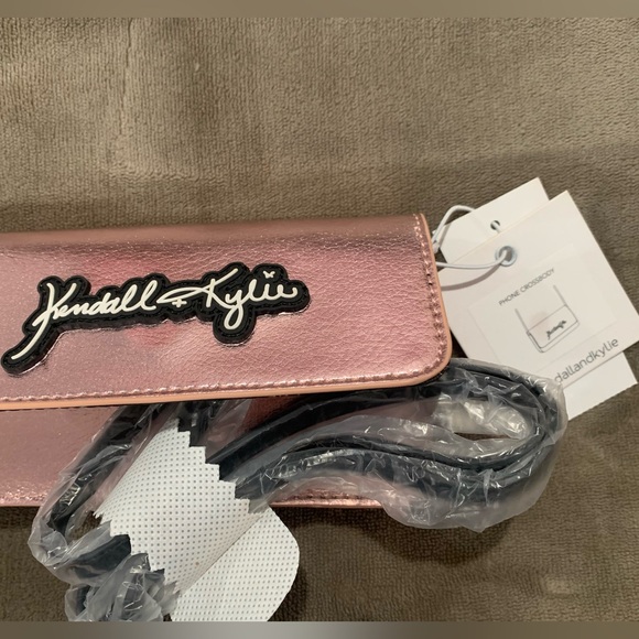 Kendall & Kylie Crossbody phone case and mirror combo - Picture 3 of 3